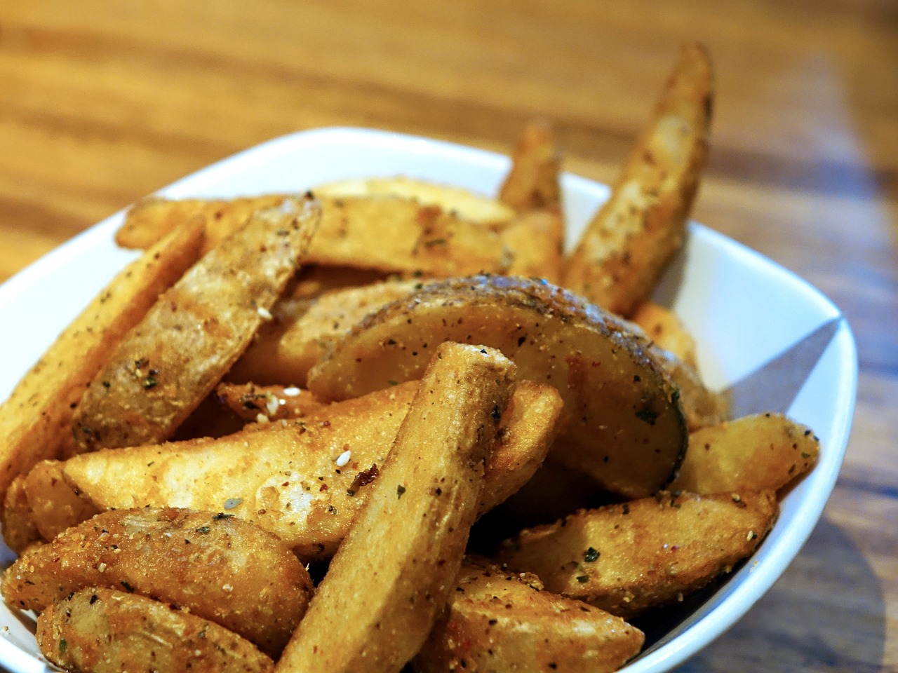 Crispy Air Fryer Potato Wedges